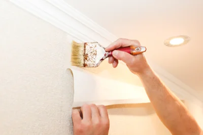 Pose de papier peint à Malintrat — revêtements muraux et toiles de verre